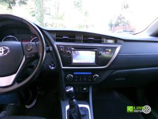 TOYOTA Auris usata, con Servosterzo