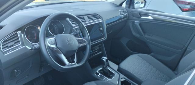 VOLKSWAGEN Tiguan usata, con Autoradio