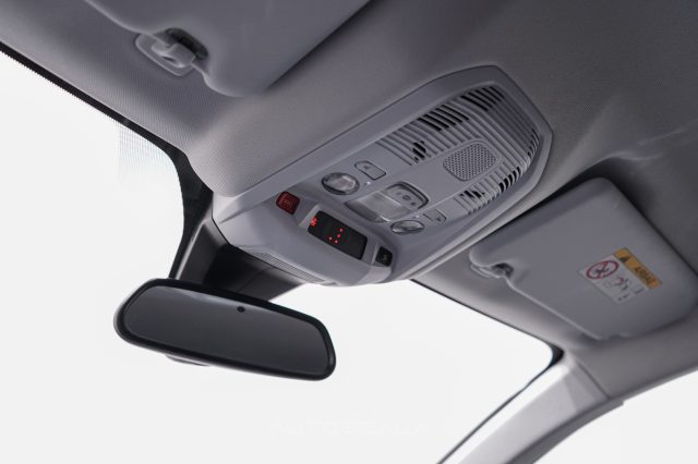 PEUGEOT 3008 usata, con Specchietti laterali elettrici