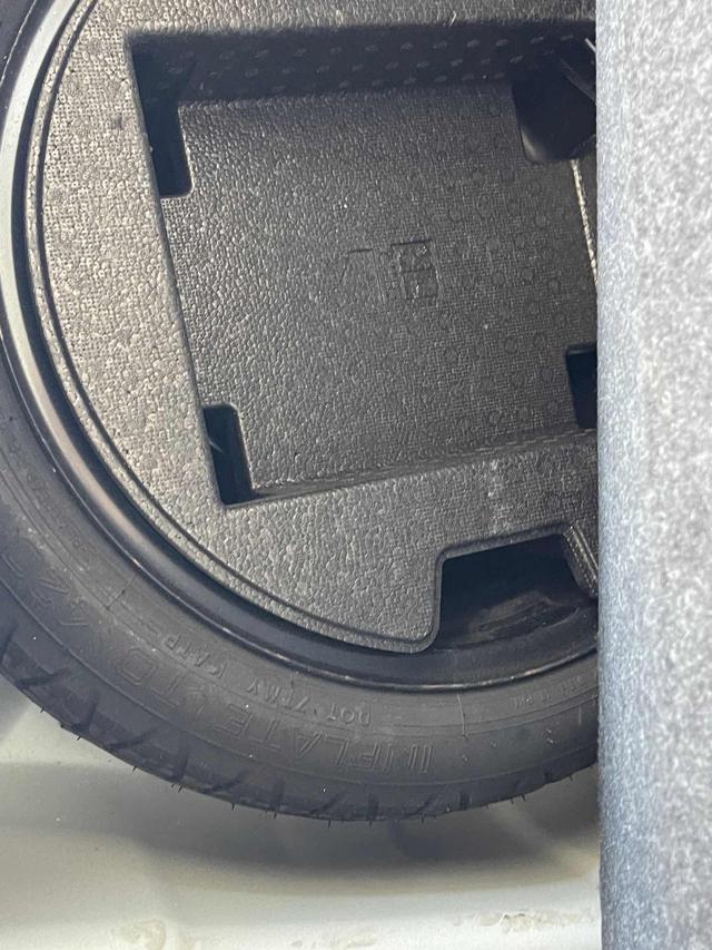 TOYOTA Yaris usata, con ESP