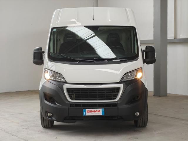 PEUGEOT Boxer usata, con Airbag