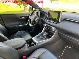 TOYOTA RAV 4 MY23 usata, con Specchietti laterali elettrici