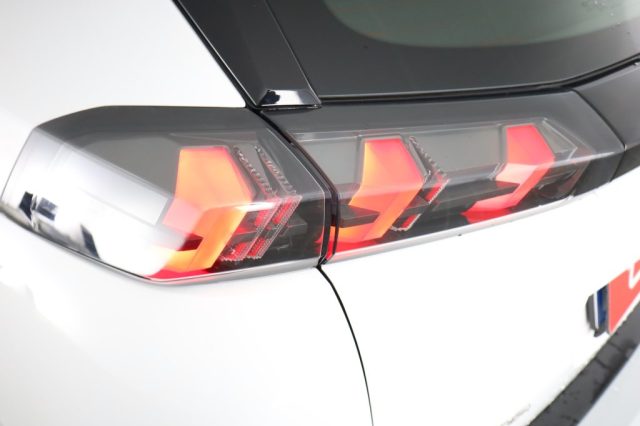 PEUGEOT 2008 usata 9