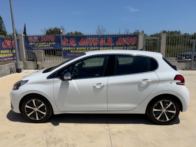 PEUGEOT 208 usata, con Fendinebbia