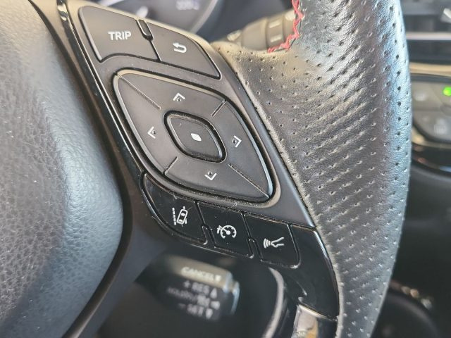 TOYOTA C-HR usata, con Frenata d