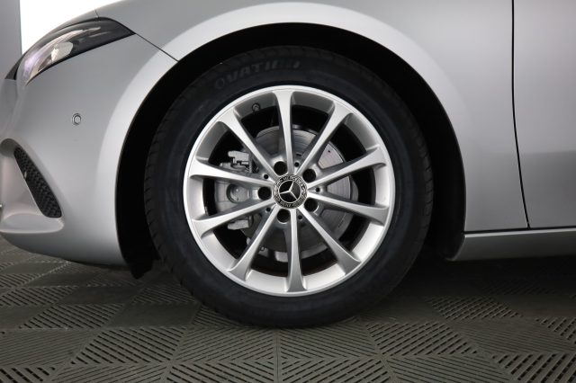 MERCEDES-BENZ A 180 usata 8