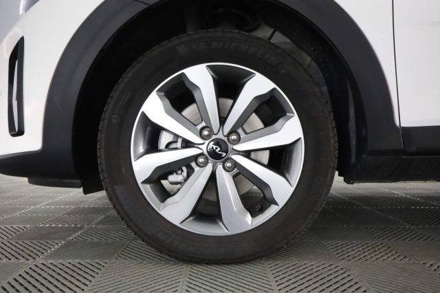 KIA Stonic usata 8