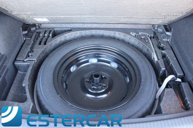 VOLKSWAGEN Tiguan usata, con Fari LED