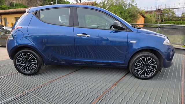 LANCIA Ypsilon usata, con Airbag