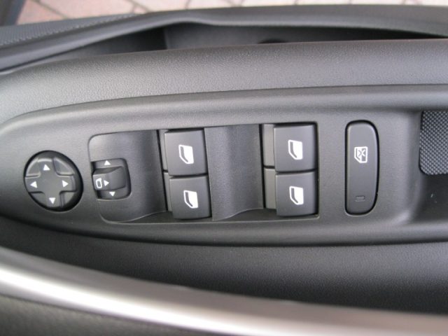 JEEP Avenger usata, con Vetri oscurati