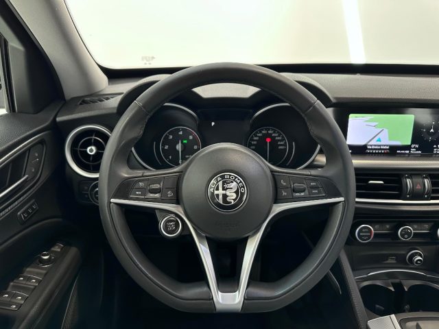 ALFA ROMEO Stelvio usata, con Cerchi in lega