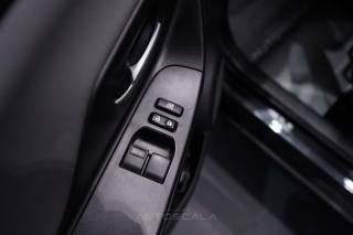 TOYOTA Yaris usata, con ESP