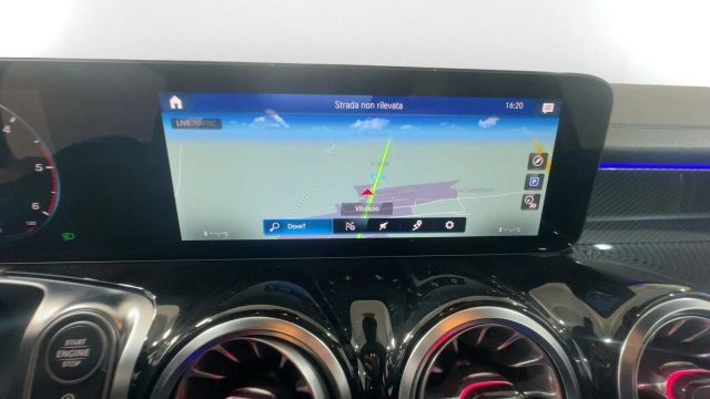 MERCEDES-BENZ GLB 180 usata, con Cruise Control