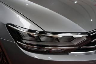 VOLKSWAGEN Passat Variant usata, con Volante in pelle
