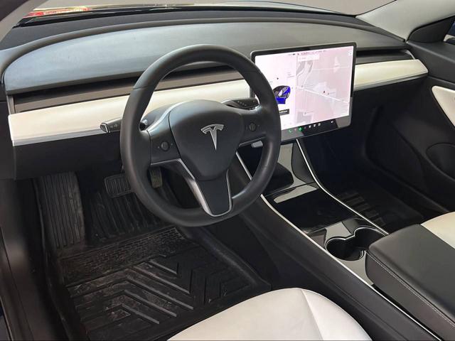 TESLA Model 3 usata, con Park Distance Control