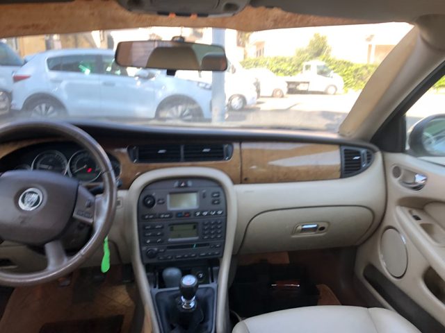 JAGUAR X-Type usata, con Chiusura centralizzata