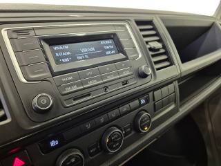VOLKSWAGEN Caravelle usata, con Sensori di parcheggio anteriori