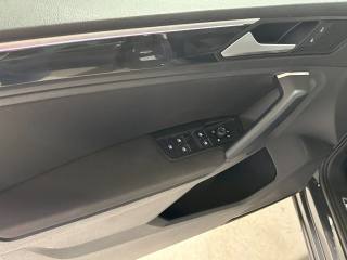 VOLKSWAGEN Tiguan usata, con USB