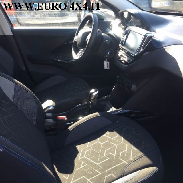 PEUGEOT 2008 usata, con Fendinebbia
