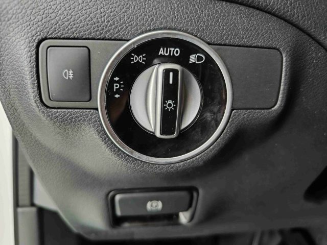 MERCEDES-BENZ GLA 200 usata, con Sensore di luce