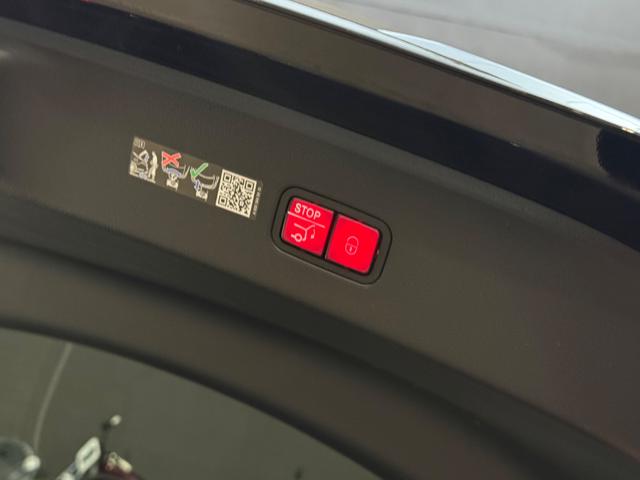 MERCEDES-BENZ GLC 300 usata, con Volante in pelle