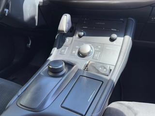 LEXUS CT 200h usata, con Cruise Control