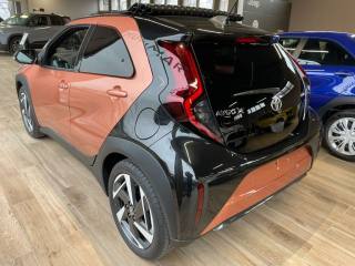 TOYOTA Aygo X usata, con Autoradio