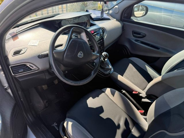 LANCIA Ypsilon usata, con USB