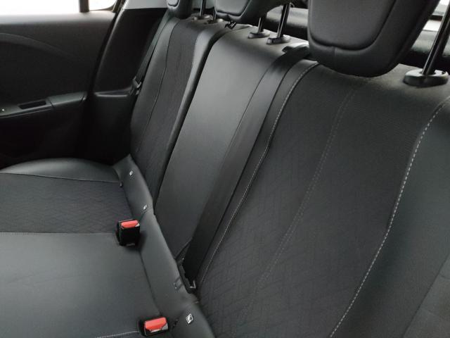 OPEL Corsa usata, con Volante in pelle