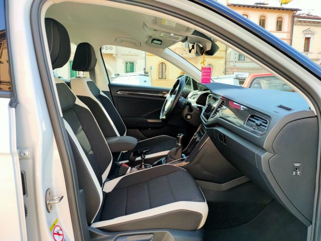 VOLKSWAGEN T-Roc usata, con Volante in pelle