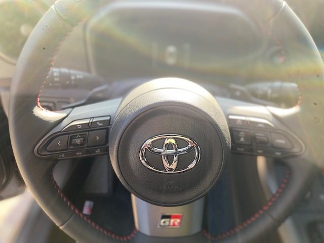 TOYOTA Yaris usata, con Touch screen