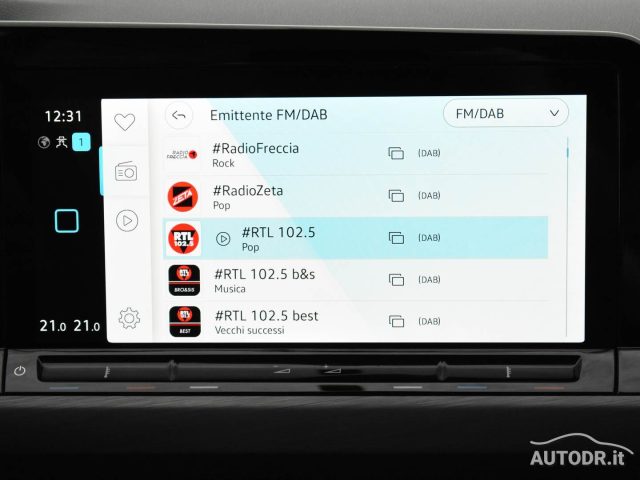VOLKSWAGEN Golf usata, con Isofix