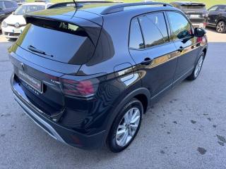 VOLKSWAGEN T-Cross usata, con Autoradio