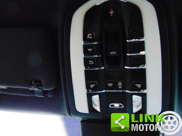PORSCHE Cayenne usata, con Filtro antiparticolato