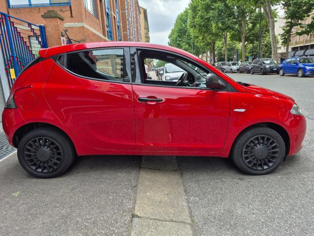 LANCIA Ypsilon usata, con Autoradio