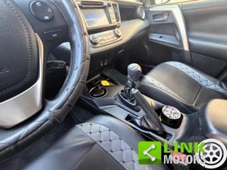 TOYOTA RAV 4 usata, con Specchietti laterali elettrici