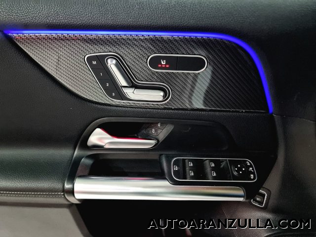 MERCEDES-BENZ GLA 200 usata, con Sistema di navigazione