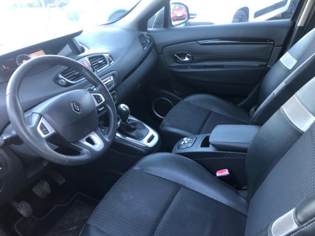 RENAULT Scenic usata 8