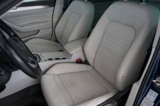 VOLKSWAGEN Passat Variant usata, con ESP