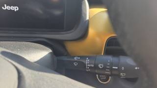 JEEP Avenger usata, con USB