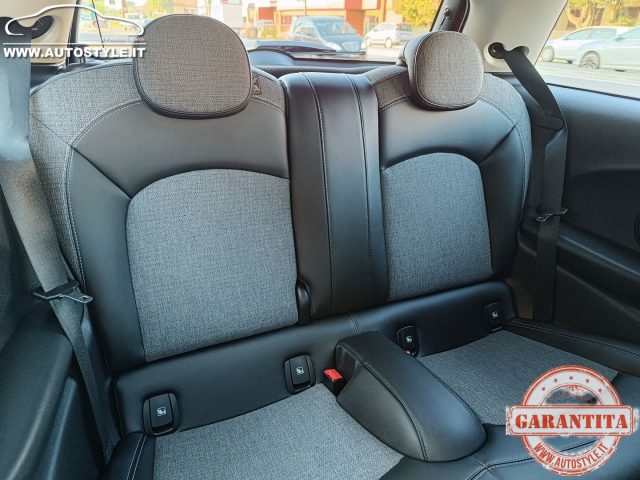 MINI Cooper usata, con Schermo multifunzione interamente digitale