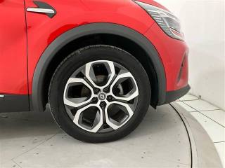 RENAULT Captur usata, con Autoradio