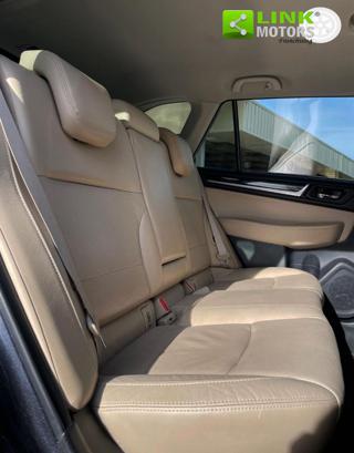 SUBARU OUTBACK usata, con Specchietti laterali elettrici