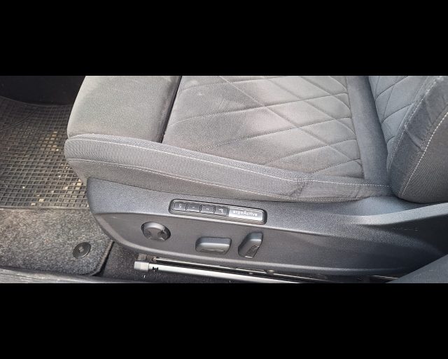 VOLKSWAGEN Golf usata, con Climatizzatore