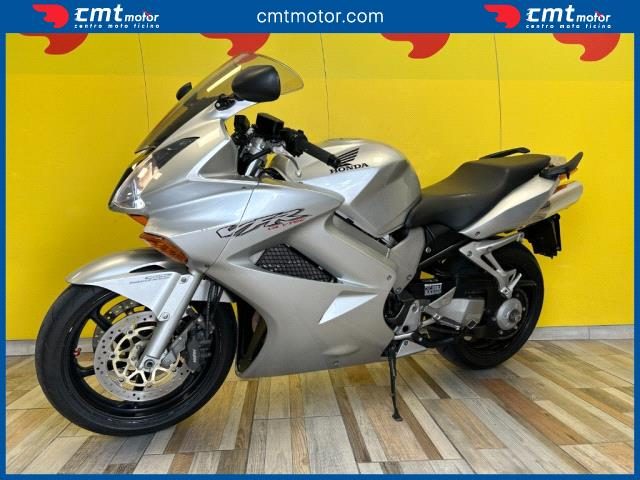 HONDA VFR 800 usata 1