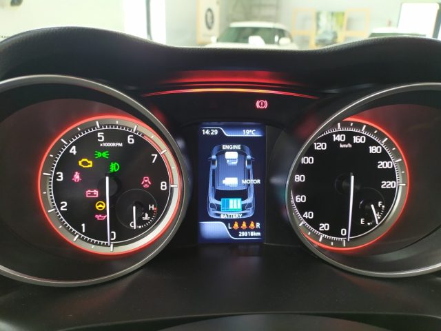 SUZUKI Swift usata, con Controllo automatico clima