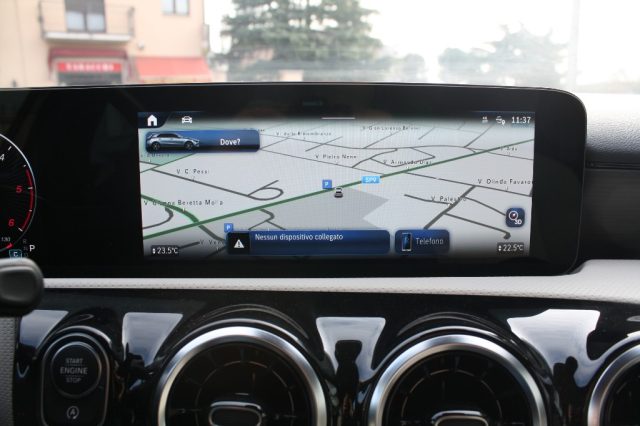 MERCEDES-BENZ A 180 usata, con Fari LED