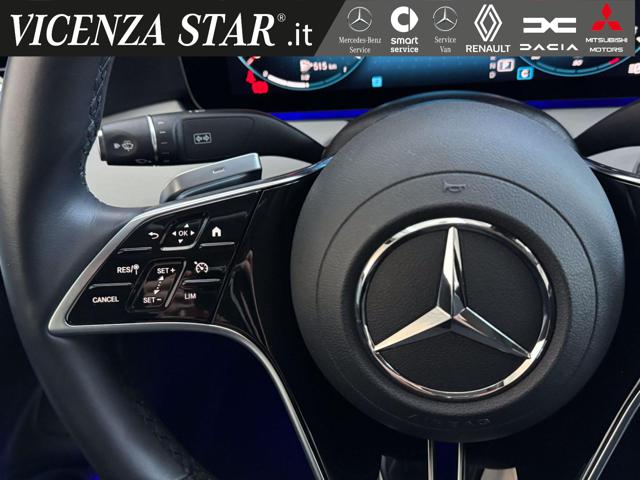 MERCEDES-BENZ E 200 usata, con Volante in pelle