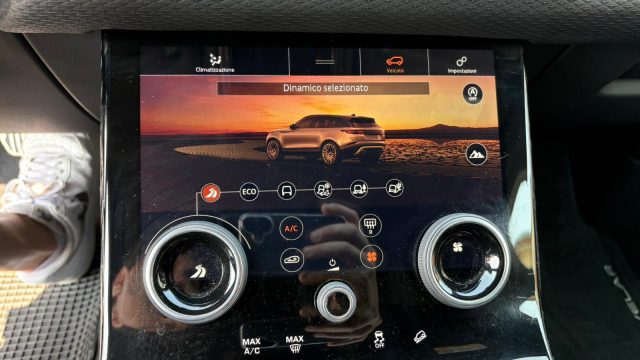 LAND ROVER Range Rover Velar usata, con Servosterzo