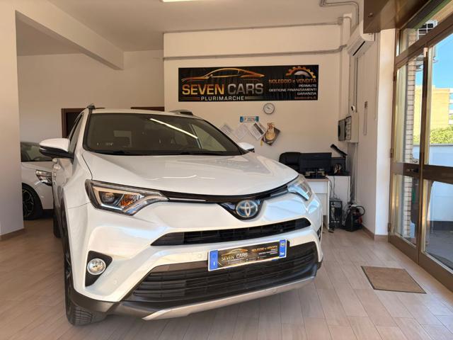 TOYOTA RAV 4 MY23 usata, con Airbag laterali